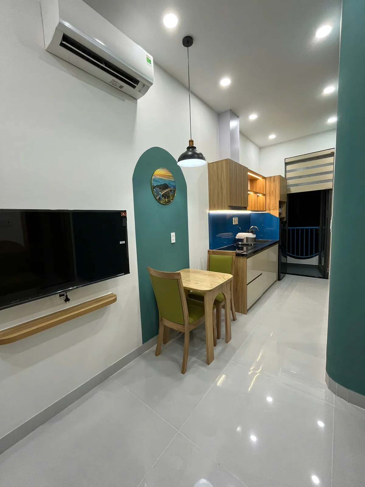 Căn hộ studio — điểm nhấn xanh lá & vòm cong — 6