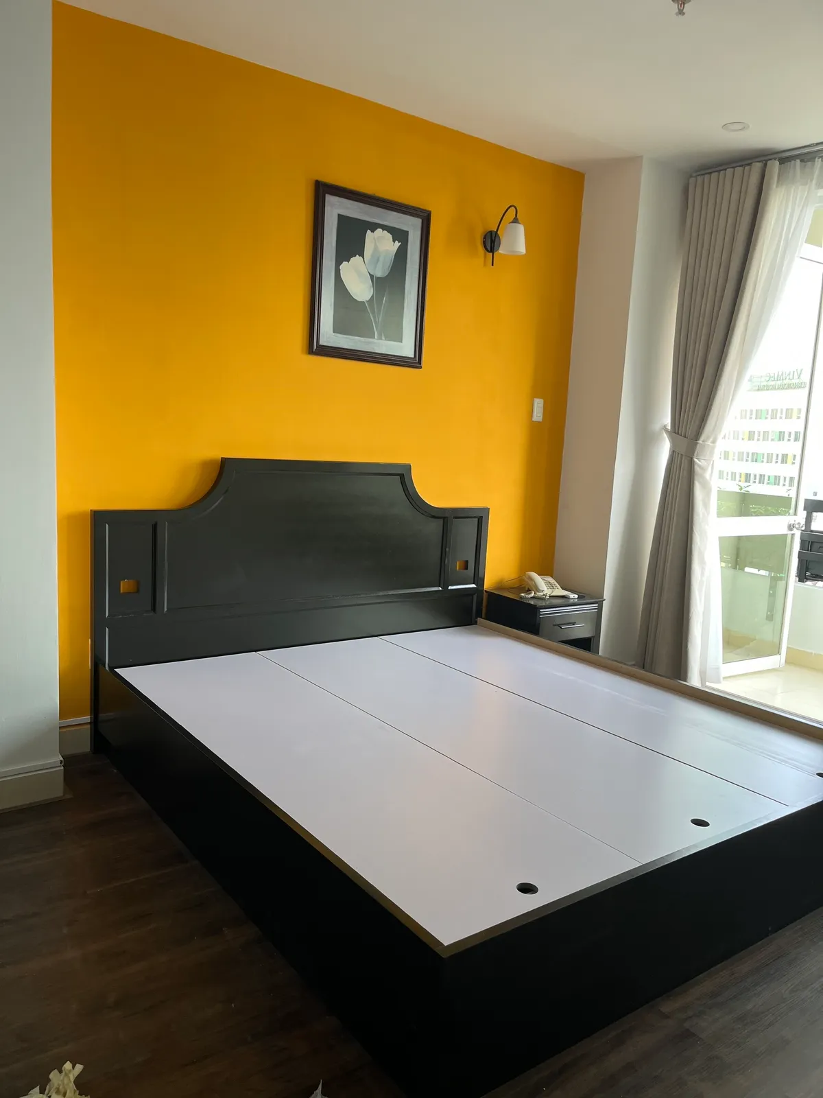 Nhà phố hiện đại — nội thất gỗ tông ấm — 7