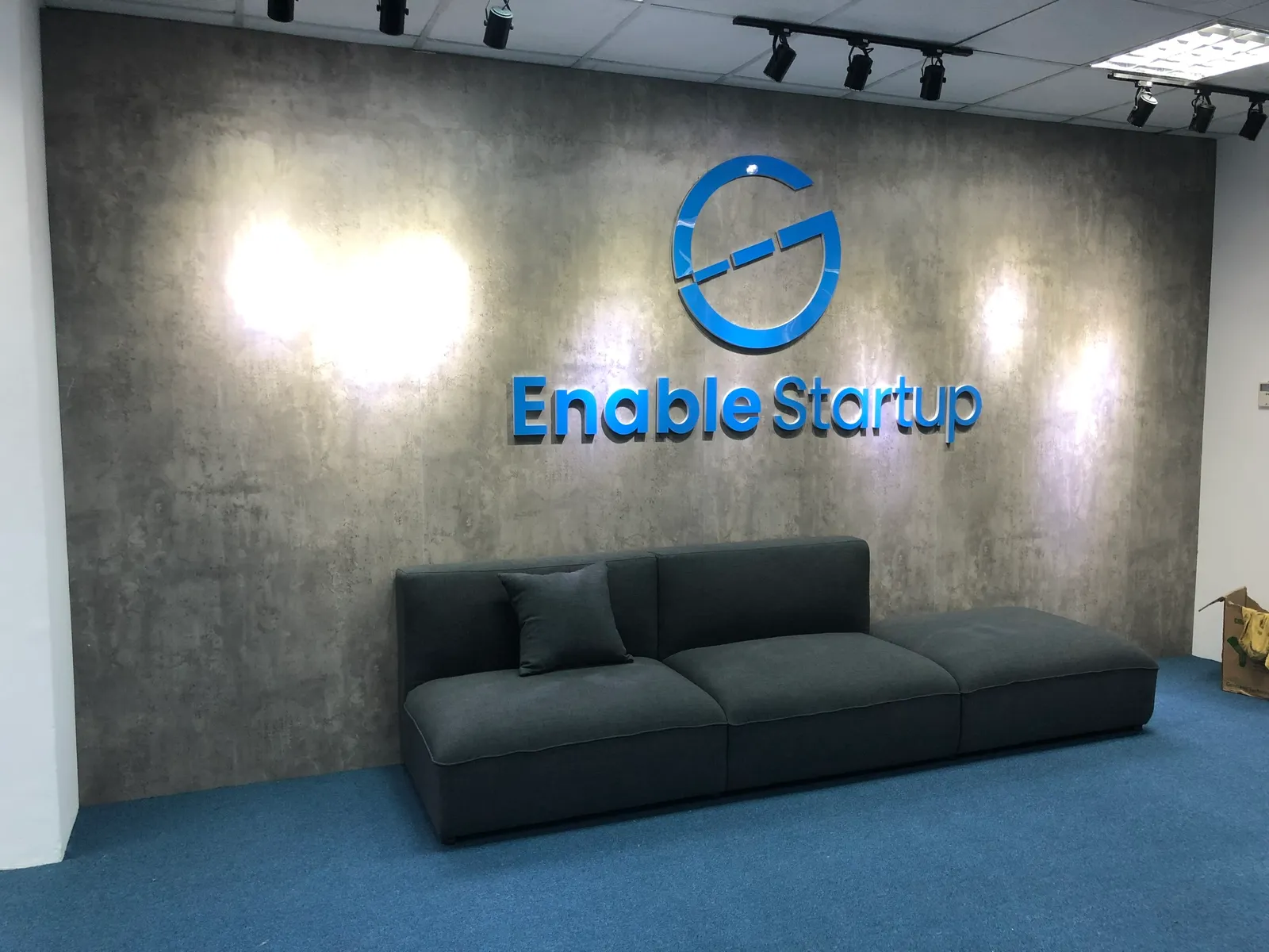 Workplace offices & reception areas — 4