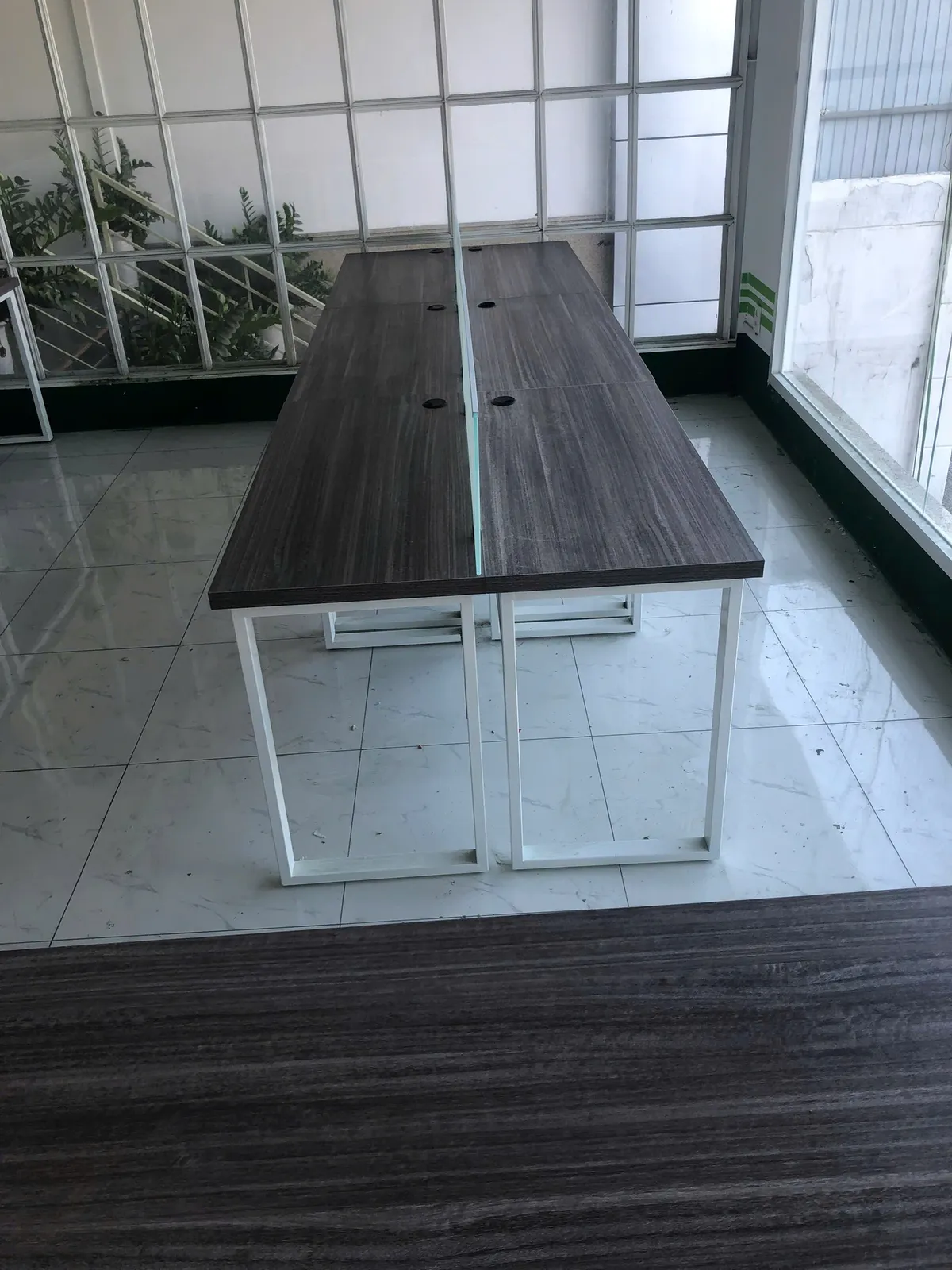 Văn phòng làm việc & kệ trưng bày showroom — 3
